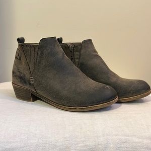 Jessica Cline kids booties